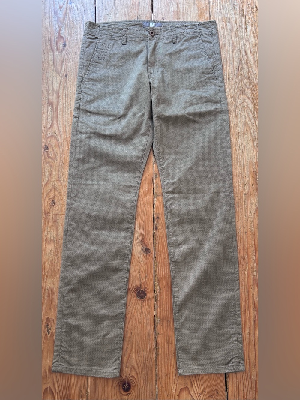 Tristan Men’s Size 31 Flat Front Chino Khakis Olive Beige Pants Diamond Pattern